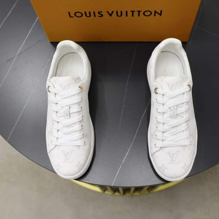 Picture of Louis Vuitton Shoes _SKULVsz38-45hnh082515693
